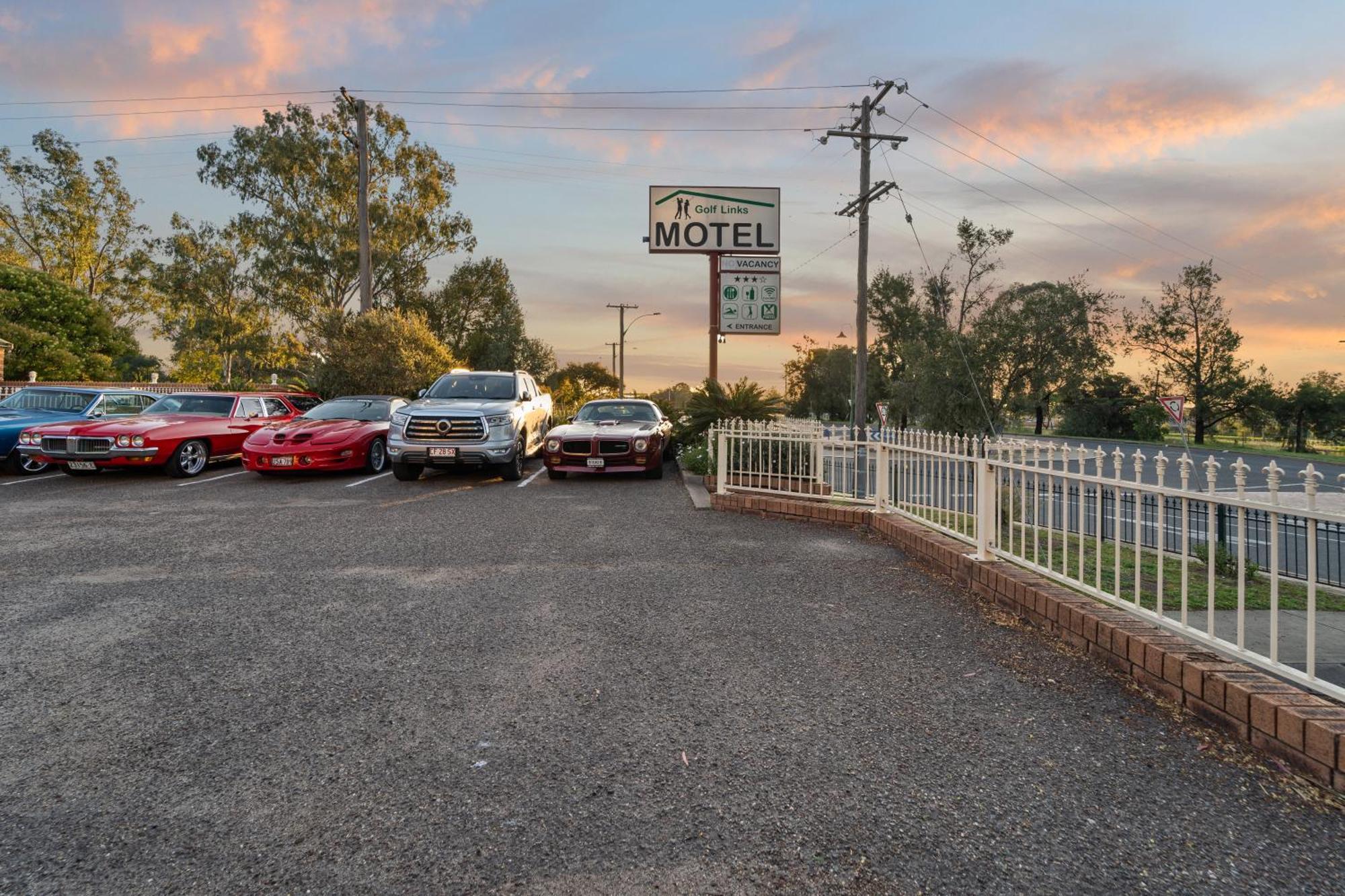 Golf Links Motel Tamworth Exterior photo